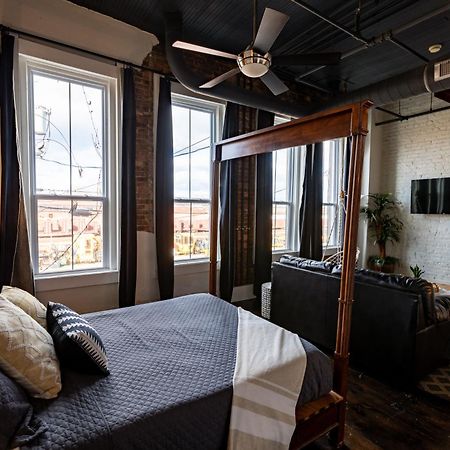Апартаменты The Two Story Loft Спрингфилд Экстерьер фото