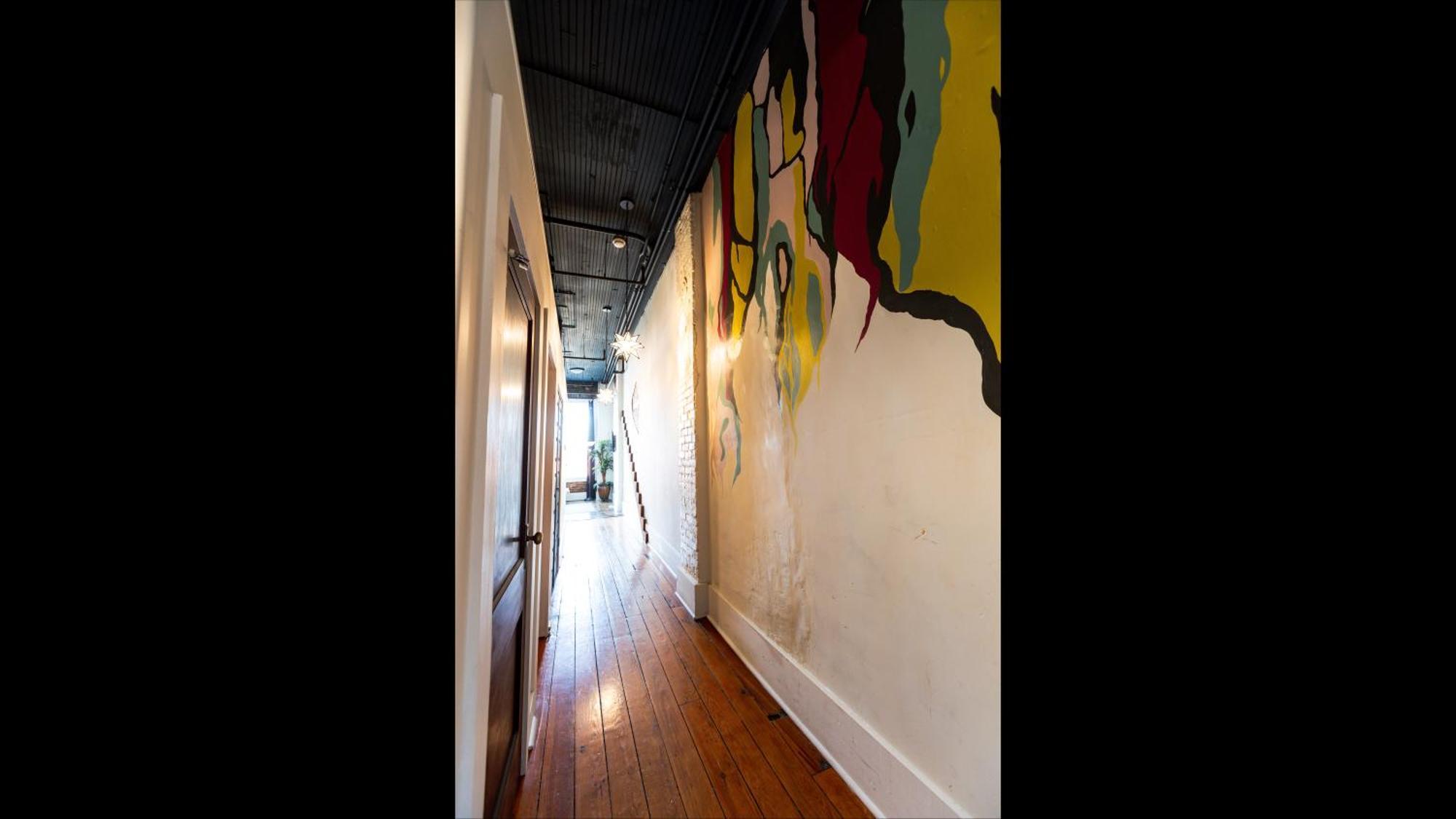 Апартаменты The Two Story Loft Спрингфилд Экстерьер фото